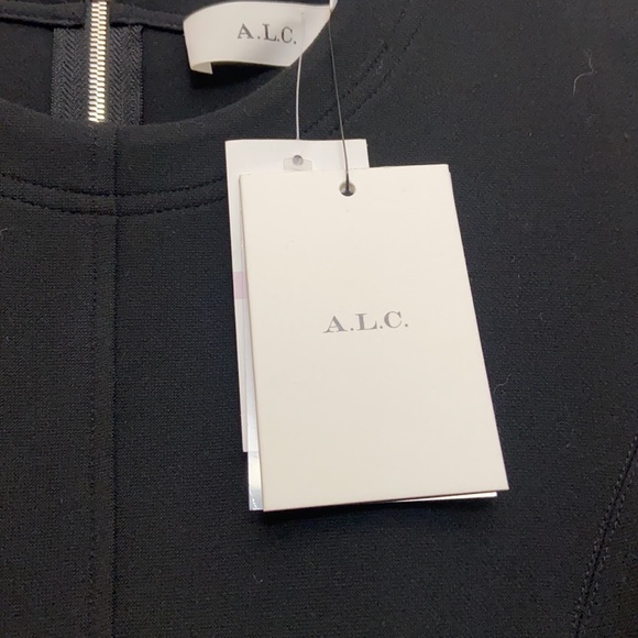 Little black dress! Dry clean only! - Picture 4 of 9